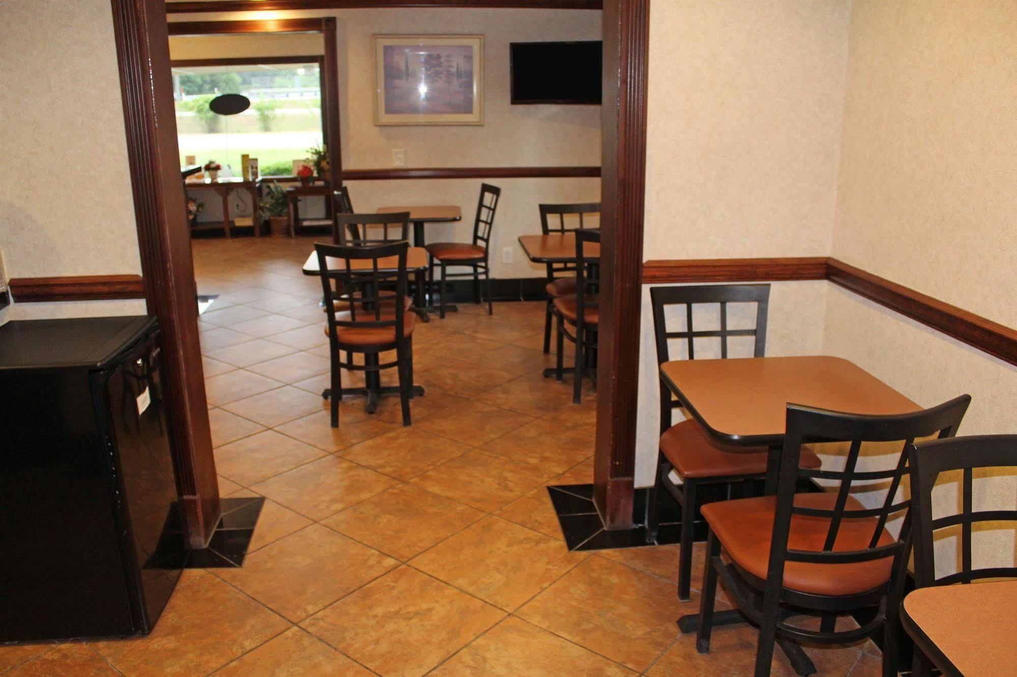 America's Value Hotel Conyers