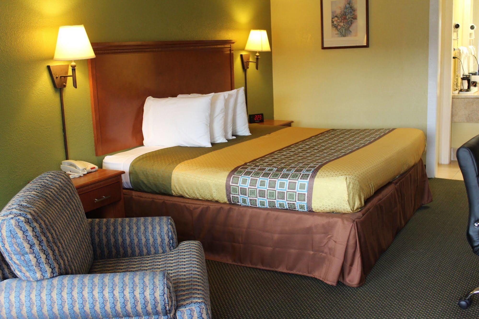 America's Value Hotel